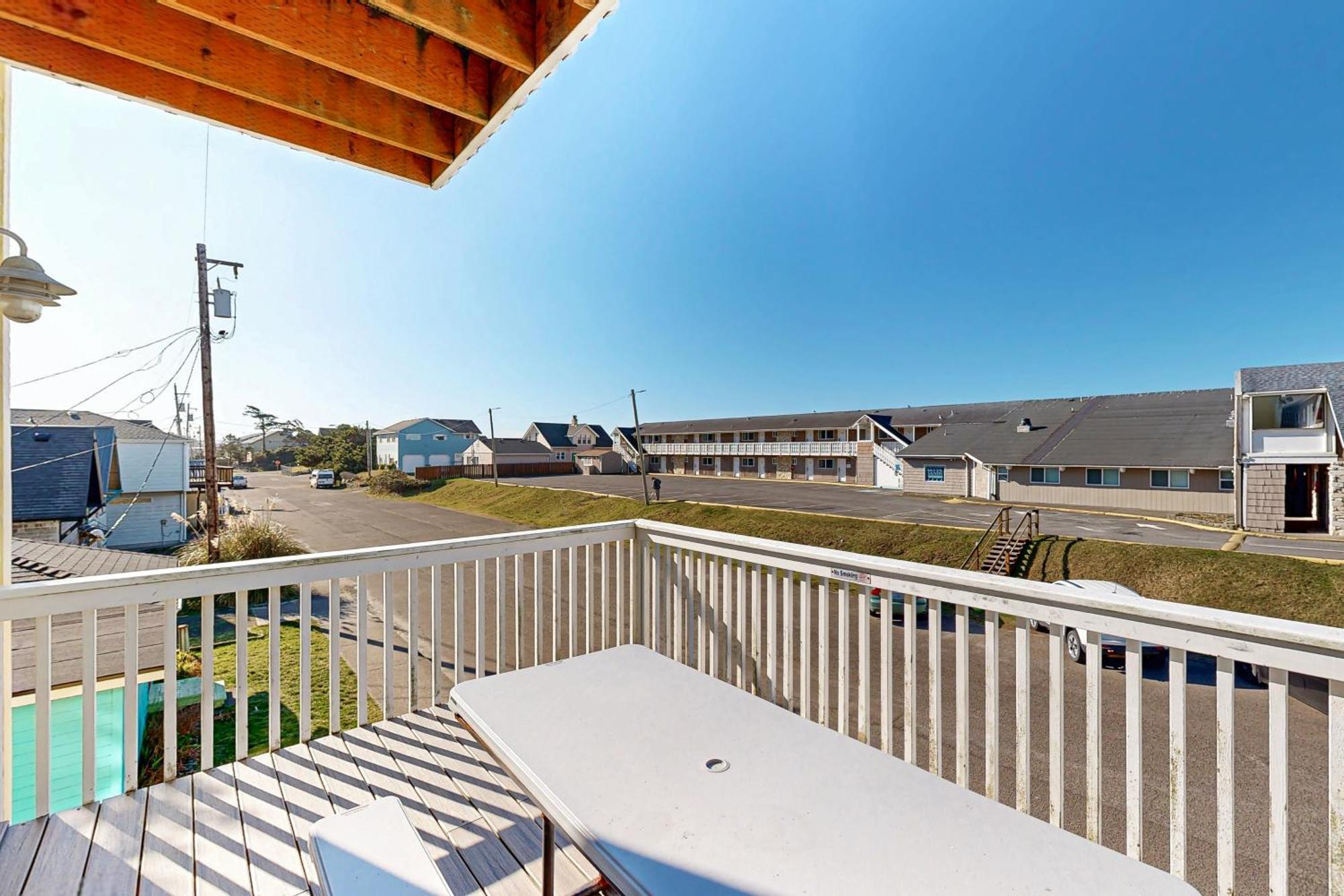 Ninos Al Mar Rockaway Beach Exterior foto