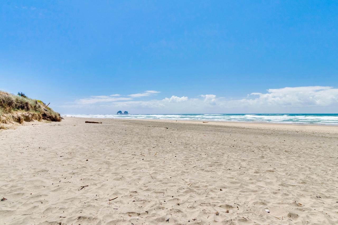 Ninos Al Mar Rockaway Beach Exterior foto
