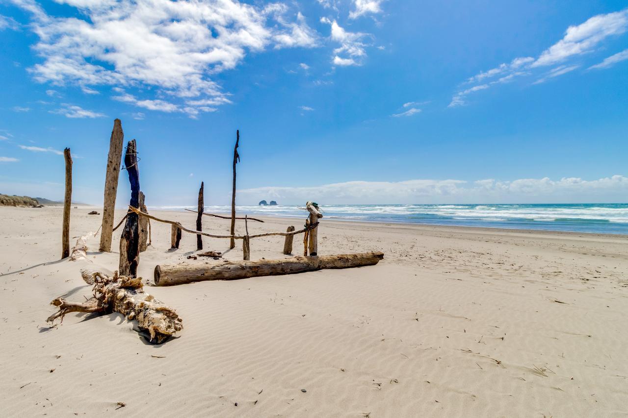 Ninos Al Mar Rockaway Beach Exterior foto